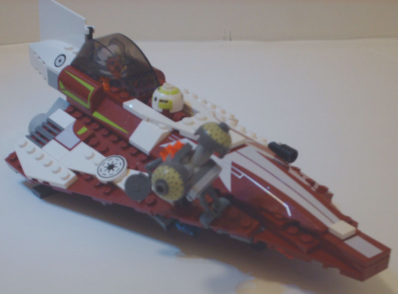 Review: 7751 Ahsoka’s Starfighter and Vulture Droid