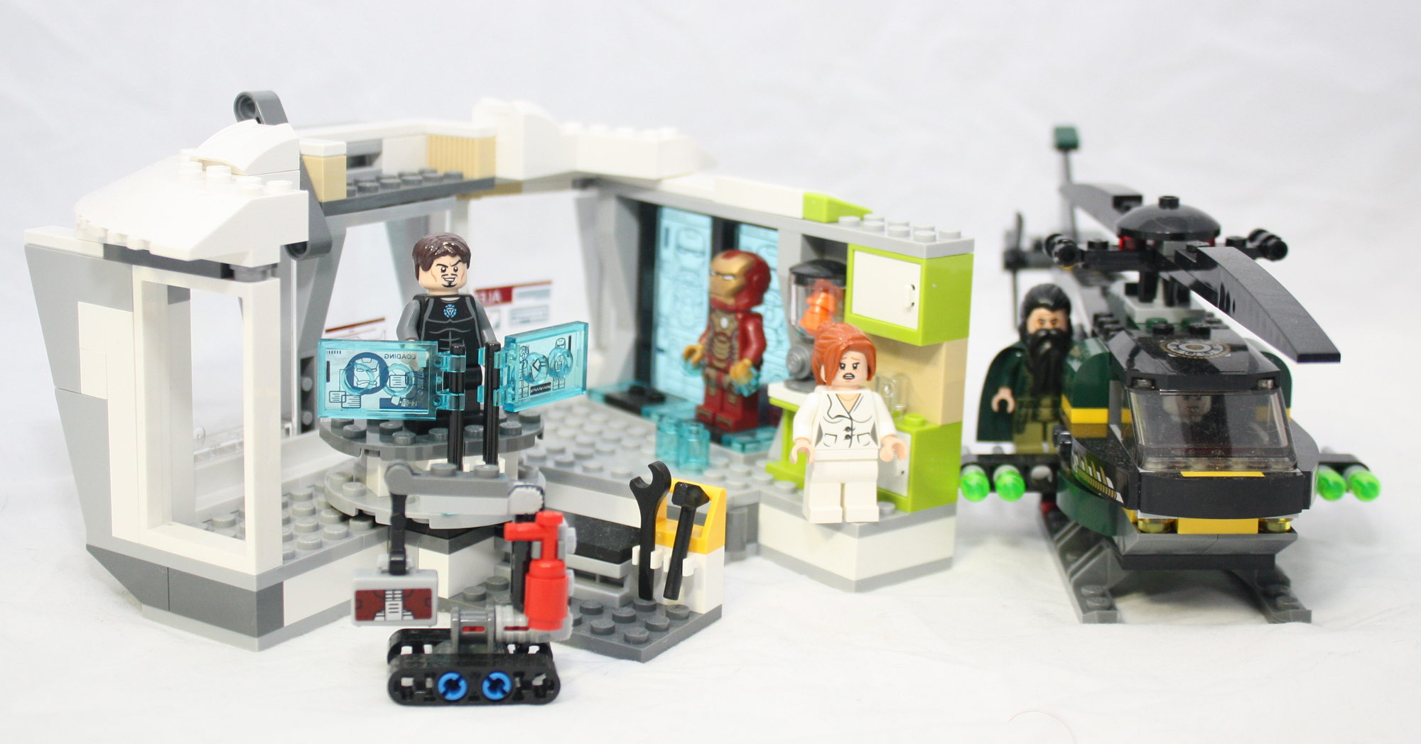 Review 76007 Iron Man Malibu Mansion Attack FBTB