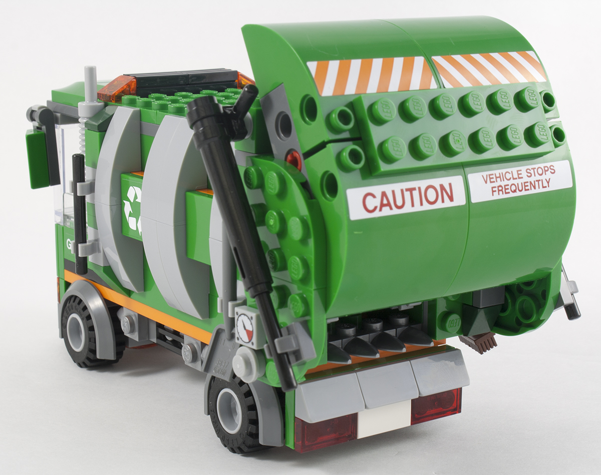 Review: 70805 Trash Chomper