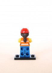 The LEGO Movie Minifigures – Gail the Construction Worker 2