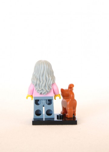The LEGO Movie Minifigures - Mrs. Scratchen-Post 2