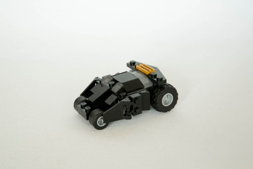 30300 Batman Tumbler-1