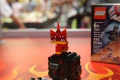 70817 Batmand and Super Angry Kitty Attack 1