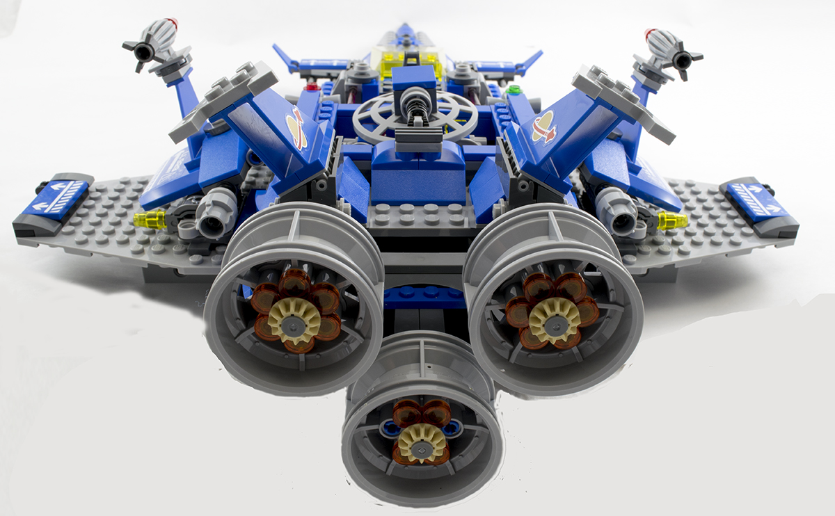 Review: 70816 Benny’s Spaceship, Spaceship, SPACESHIP!
