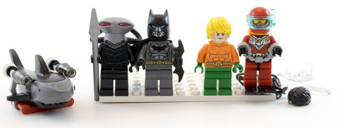 76027 - Minifigs