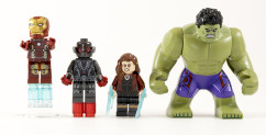 76031 – Minifigs