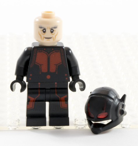 76039 Hank Pym Helmet Off