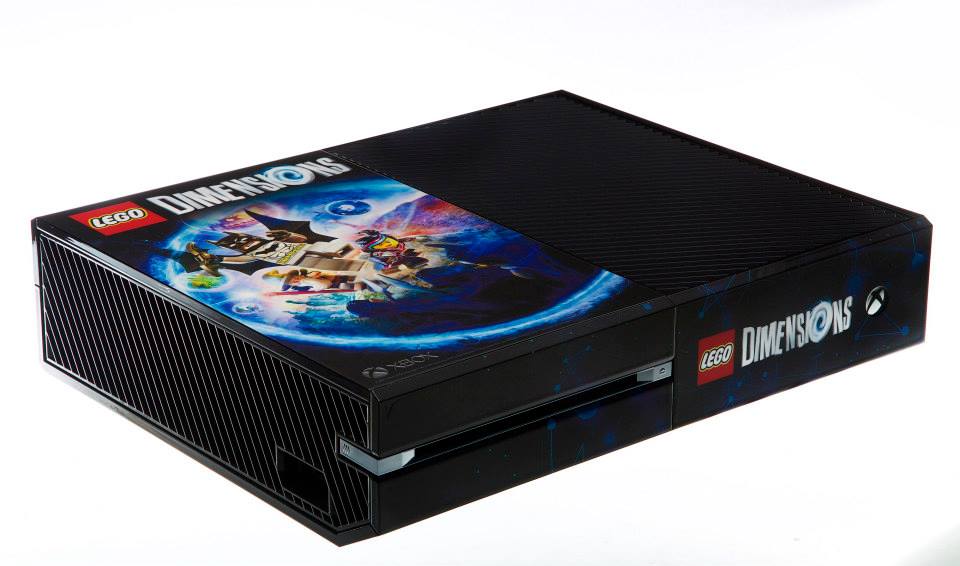 Nedsænkning pålidelighed Initiativ SDCC] Xbox Giving Away Limited Edition Xbox One Consoles Including LEGO  Avengers, LEGO Dimensions - FBTB