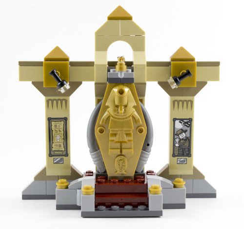 75900 - Sarcophogus and Display