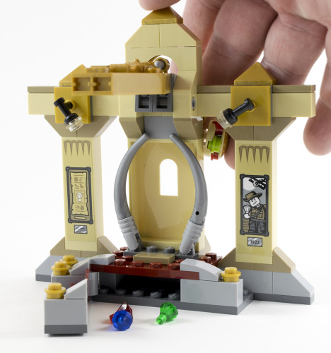 75900 - Sarcophogus and Display Opened