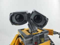 21303 WALL-E 13