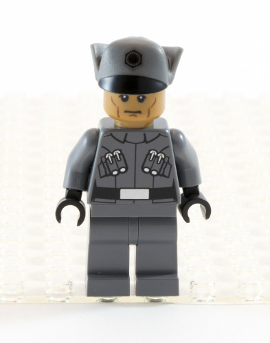 75101 First Order Officer