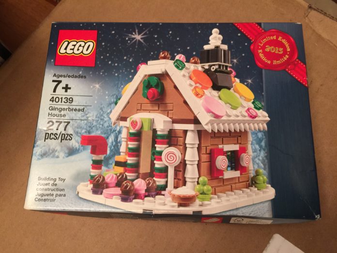 40139 Gingerbread House - 1
