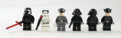 75104 Minifigs