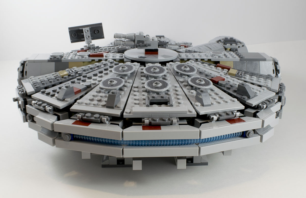 Review 75105 Millennium Falcon FBTB