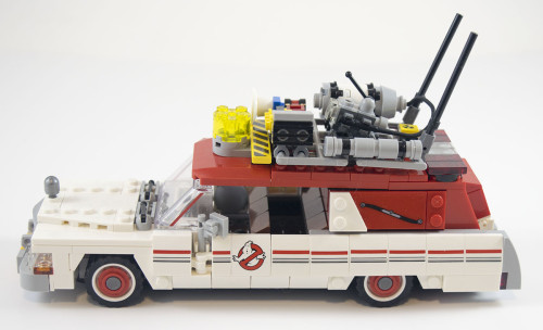 75828-ecto-1-side-view