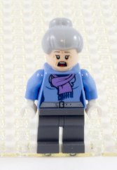 76057-aunt-may