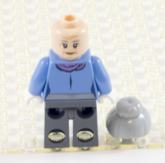 76057-aunt-may-alt-face