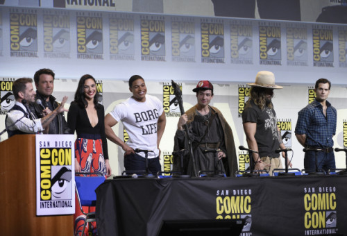As much as I like CW Flash, I can't help but love a kid who dresses up like that for an SDCC panel