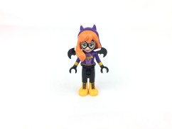 41230-batgirl-batjet-chase-2