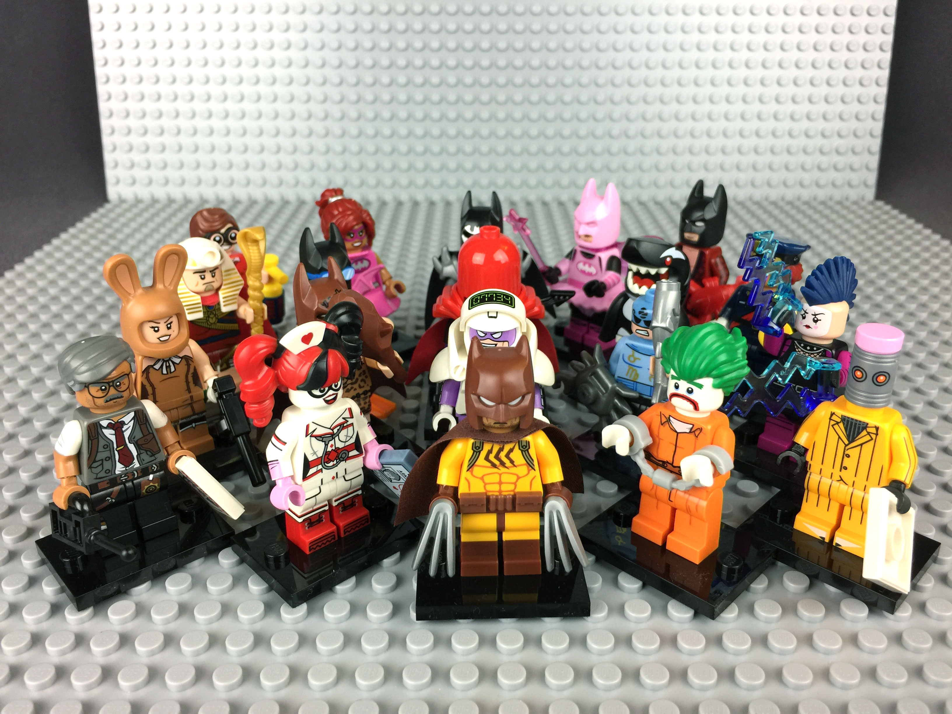 Review: 71017 LEGO Minifigures - The LEGO Batman Movie Series - FBTB