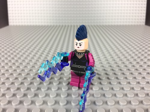 71017-lightning-babe-1