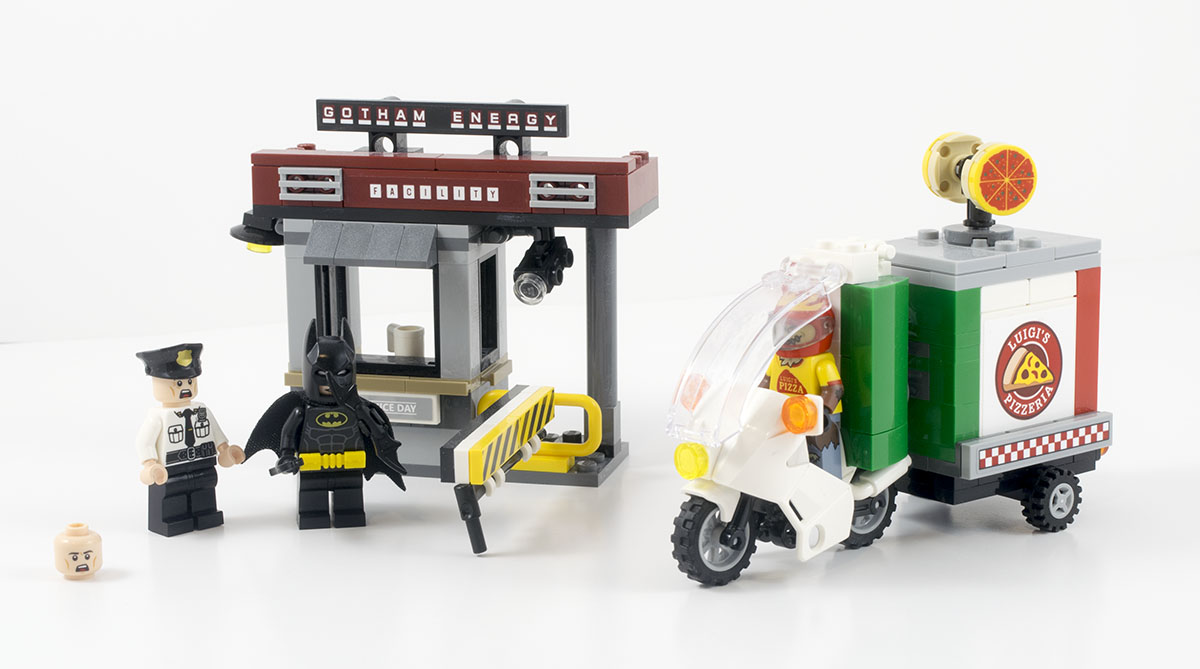 First look at the Lego Batman Movie set 70910 - Scarecrow's Pizza