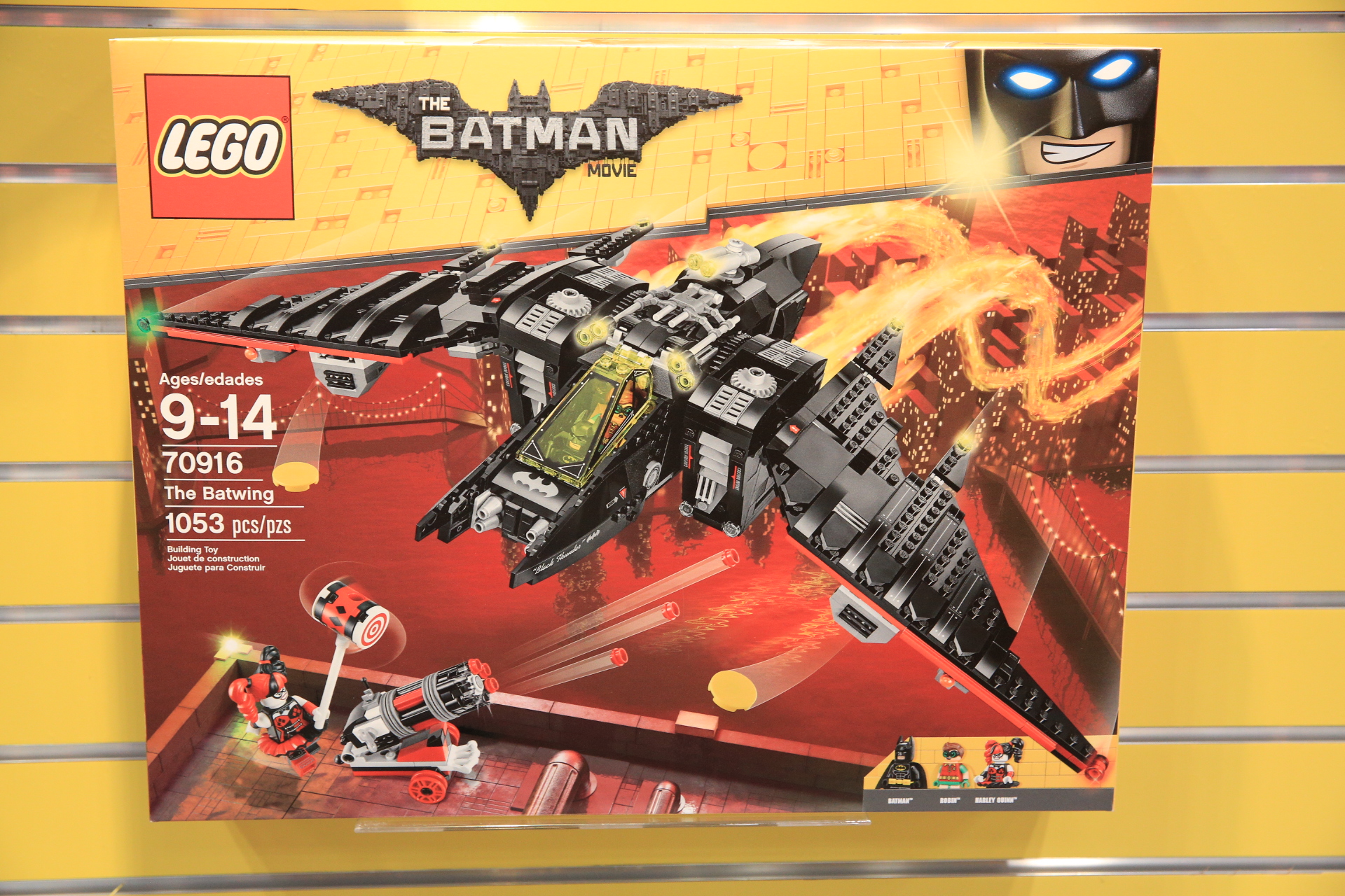 LEGO Batman: O Filme - Beijinho, beijinho, tchau, tchau! Ingressos para  #LEGOBatmanOFilme