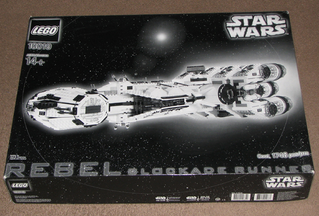 10019 Rebel Blockade Runner black and white box