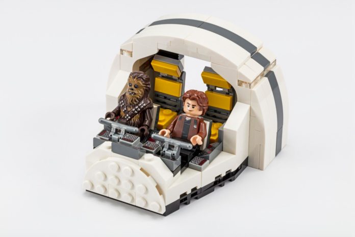 LEGO SDCC Exclusive 75512 Millennium Falcon Cockpit