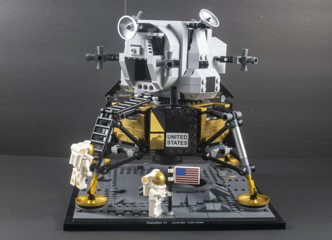Ældre borgere Rise lemmer Review: 10266 NASA Apollo 11 Lunar Lander - FBTB