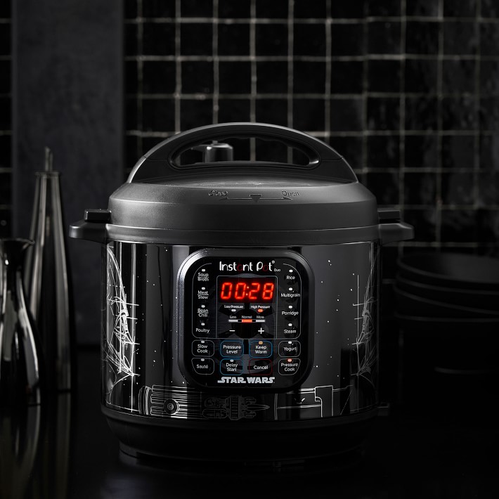 https://www.fbtb.net/wp-content/uploads/2019/11/darth-vader-instant-pot-pressure-cooker.jpg